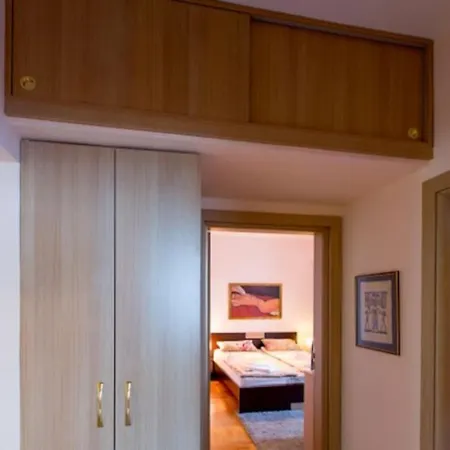 Alba - Prime Location Apartment Sofia