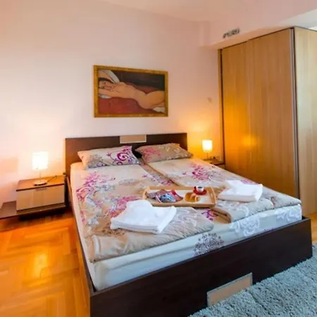 Apartment Alba - Prime Location Sofia