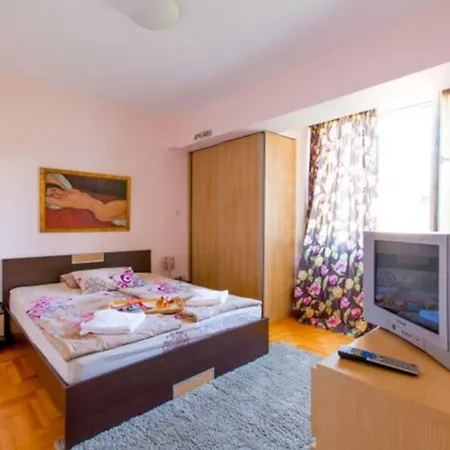 Apartment Alba - Prime Location